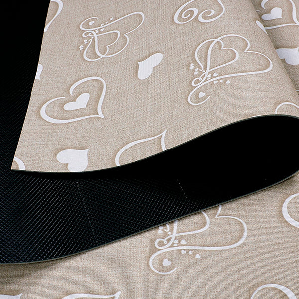Tappeto antiscivolo fantasia cuori beige