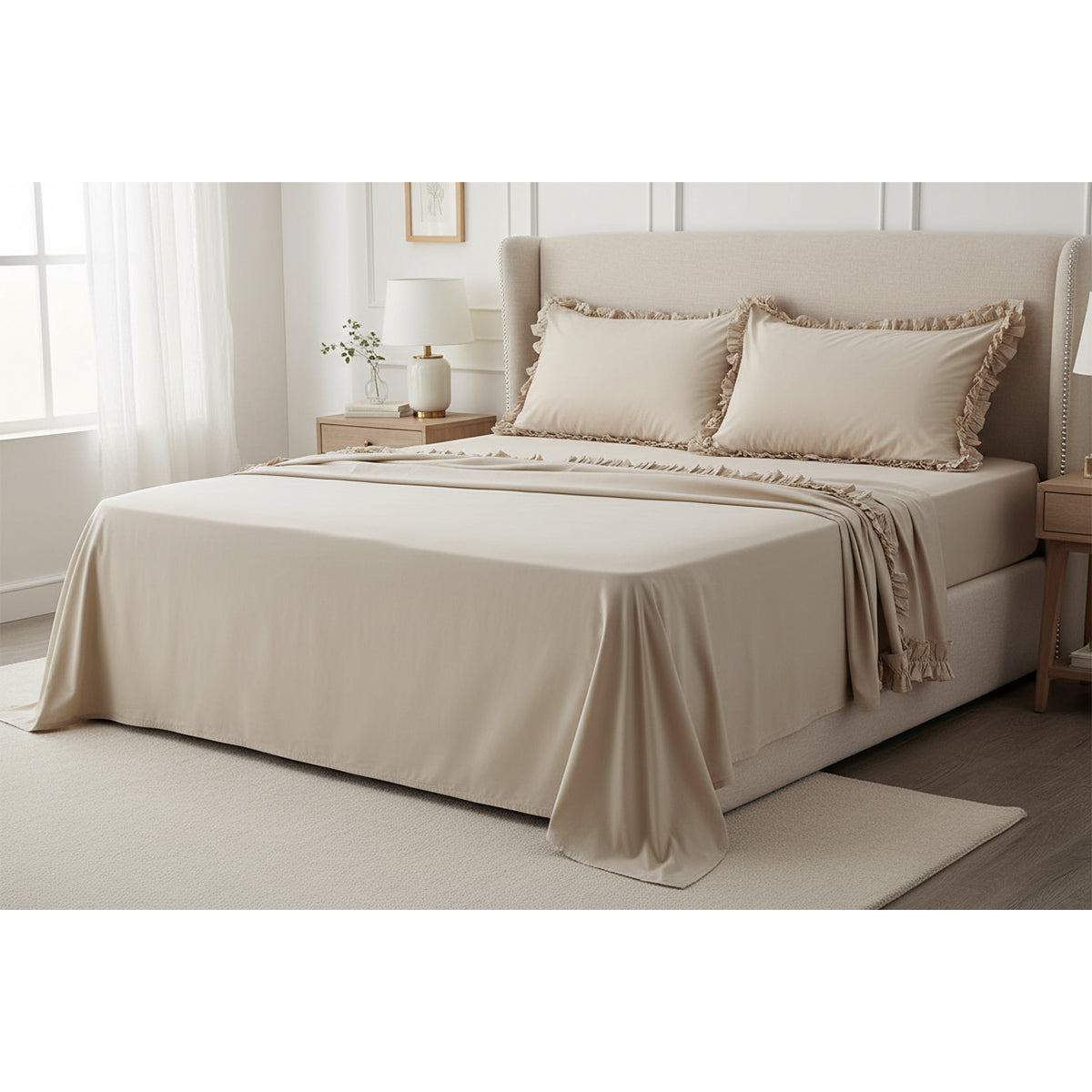 Completo lenzuola in cotone con volant beige